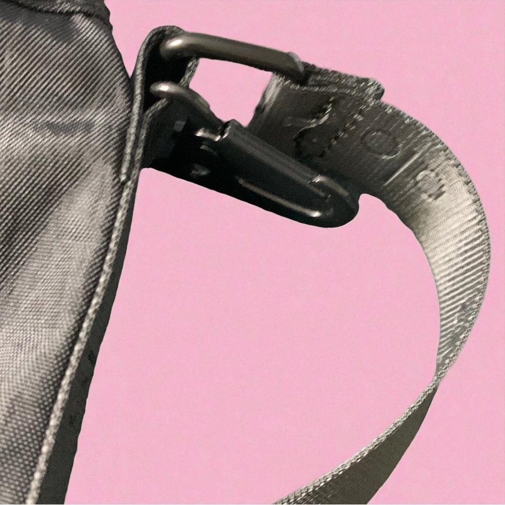 ALO Yoga Black Crossbody Bag - Picture 5 of 8